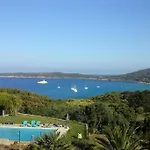 Ellada 2 Piscine Vue