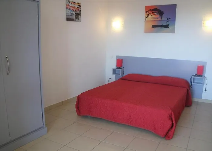 Ellada 2 Piscine Vue Apartment *